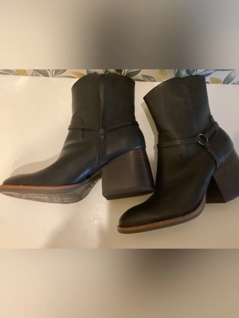 Korks Selena  Black Leather Ankle Booties with Block Heel